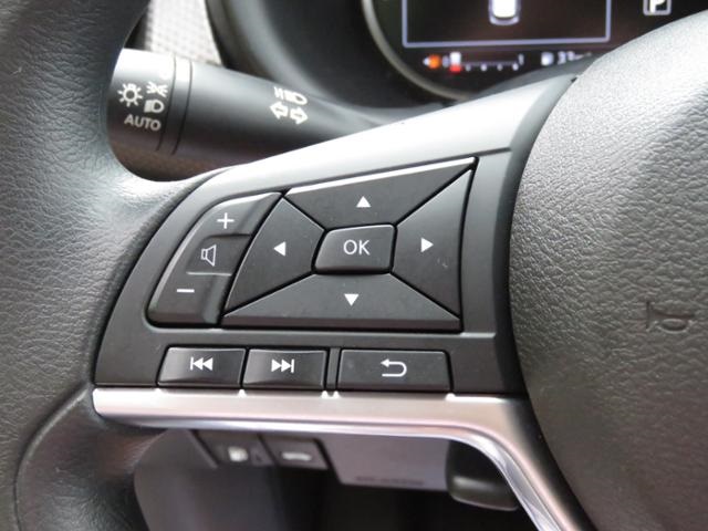 Pre-Owned 2018 Nissan Kicks SV