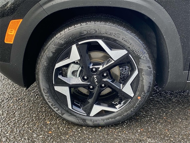 New 2025 Fusion Black Kia S image 8