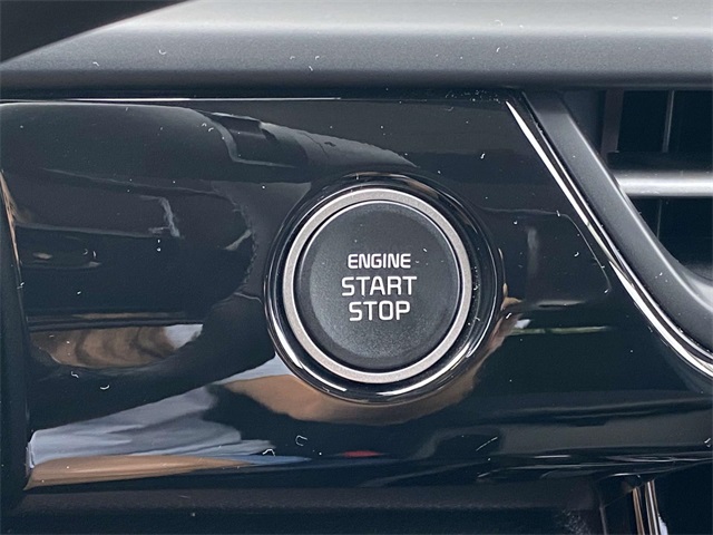New 2025 Fusion Black Kia S image 25