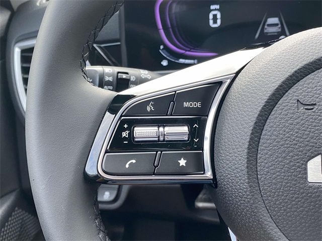 New 2025 Fusion Black Kia S image 21