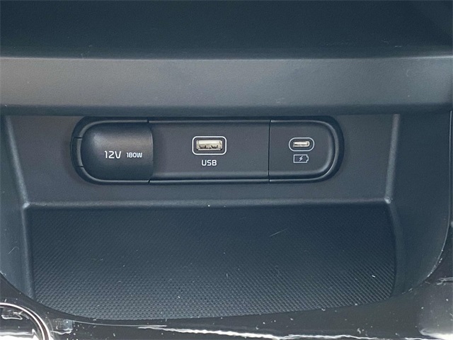 New 2025 Fusion Black Kia S image 19